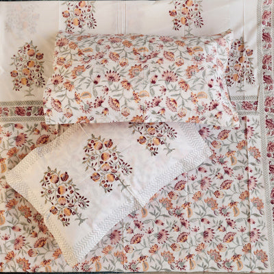 Bell Flower Queen Size Bedspread: Enchanting Floral Elegance