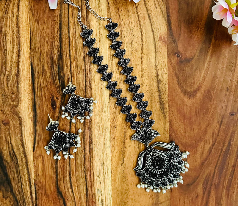 Black Stone embedded Silver Necklace