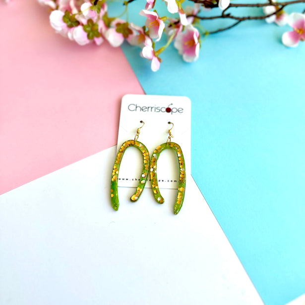 Glitter Curve Resin Earring