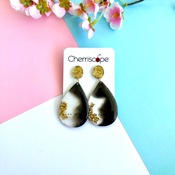 Pearl Drop Black Resin Earring