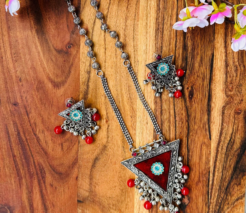 Red Stone Embedded Silver Look alike Necklace Set