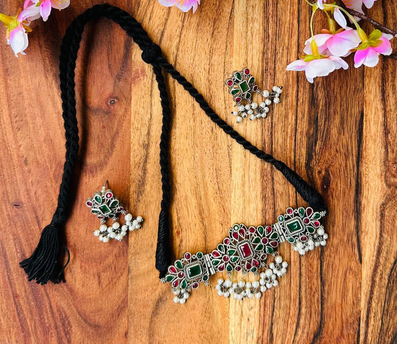 Stone embedded Choker set